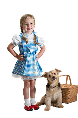 Dorothy2-August1816_HP_3914-Edit-cutout-on-white-vert-crop