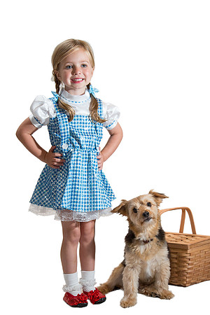 Dorothy2-August1816_HP_3914-Edit-cutout-on-white-vert-crop
